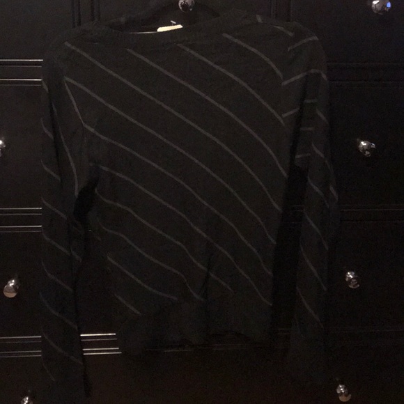 H&M sweater - Picture 3 of 3